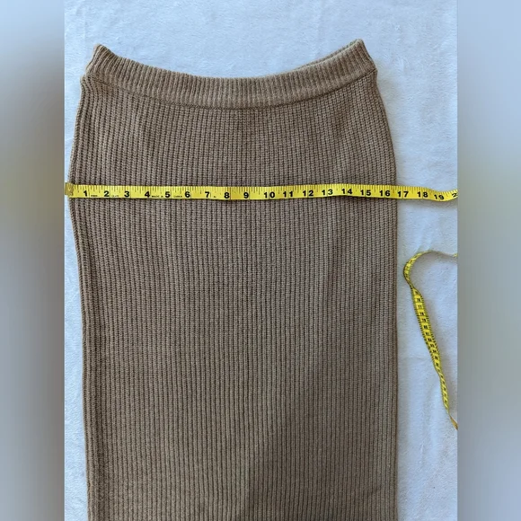 Vintage Christian Dior Tan Lambswool Midi Skirt - Picture 7 of 9